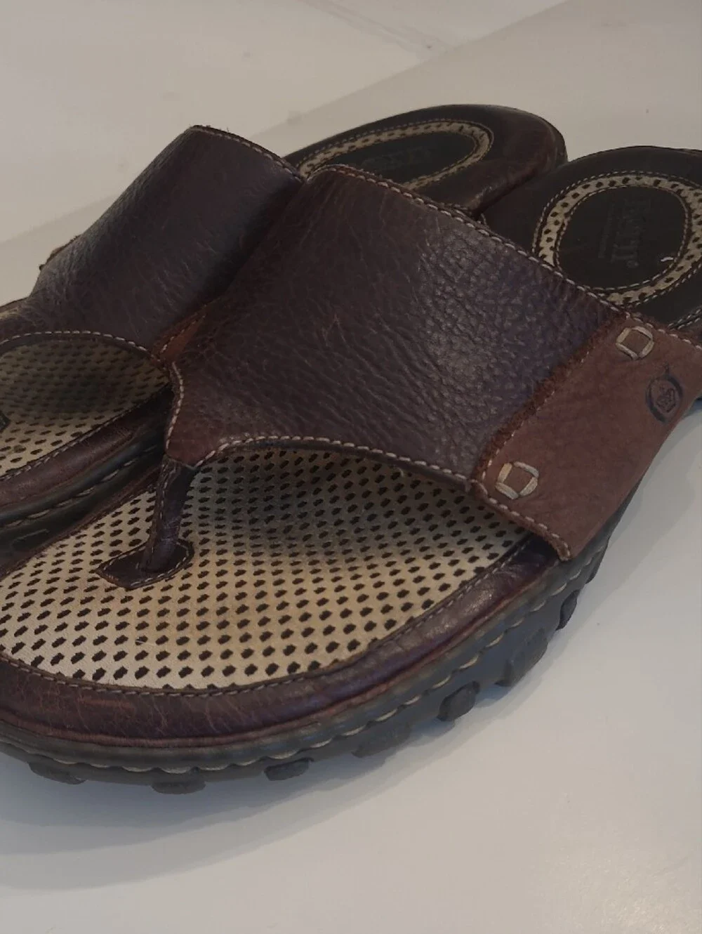 Born Pebbled Leather Slide On Sandals Perforated Footbed Rubber Traction Sole